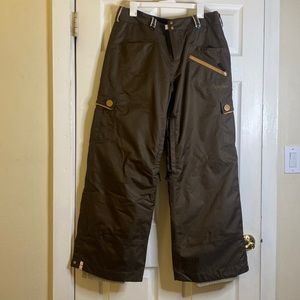 Burton Snowboard/Ski Women’s Bonfire Size Large Classic Fit